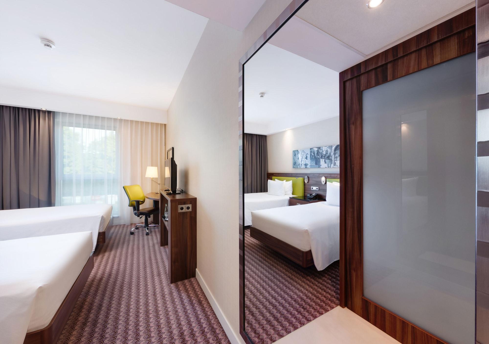 Hampton By Hilton 3* Kraków